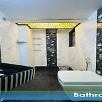 3Bhk Service Apartment In Shivaji Park By Florastay