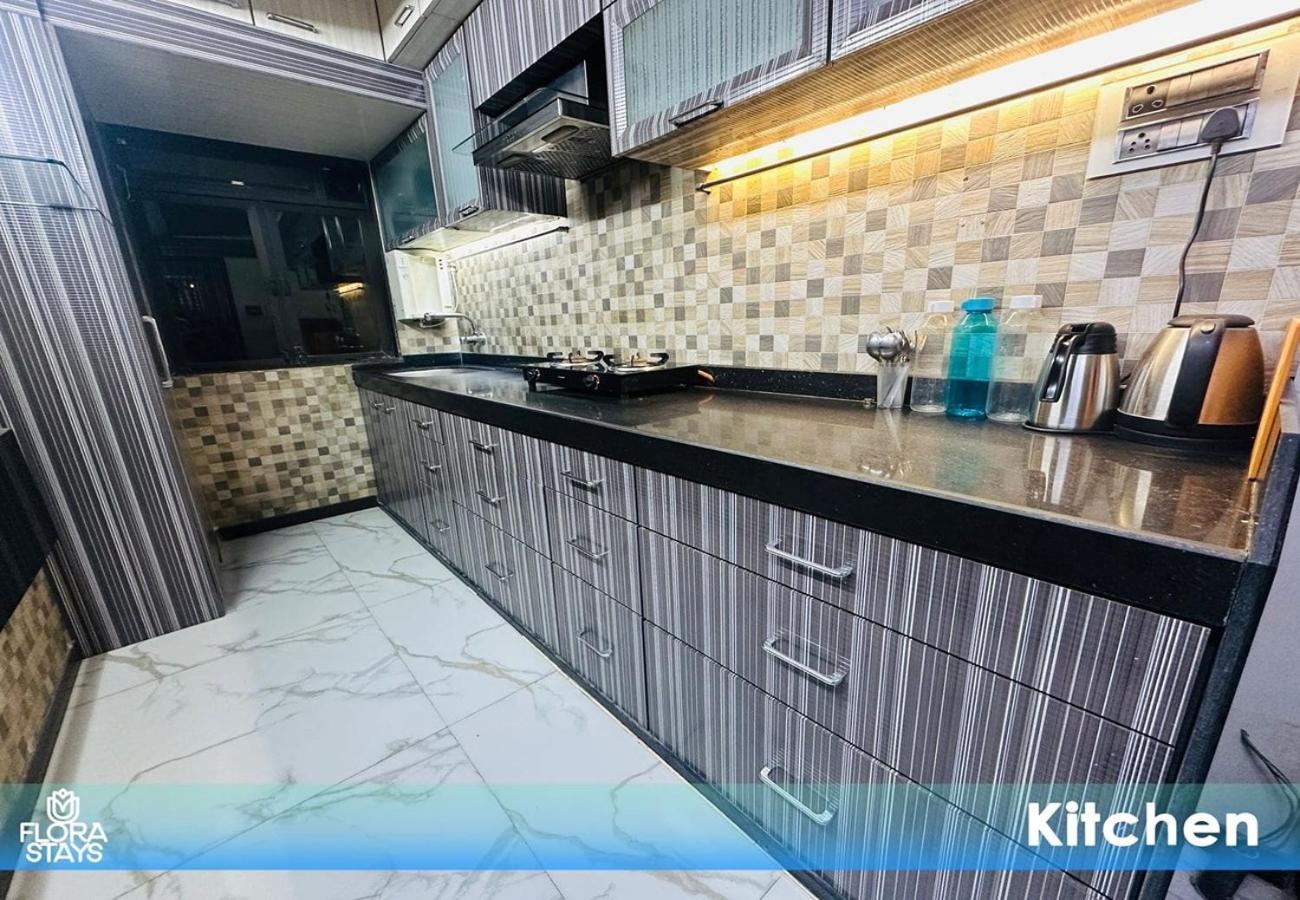 Apartament 3bhk Service In Shivaji Park By Florastay *